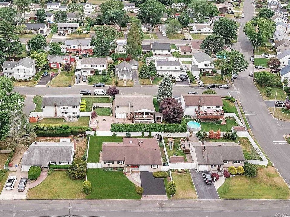 1st image of 22 Dollard Dr