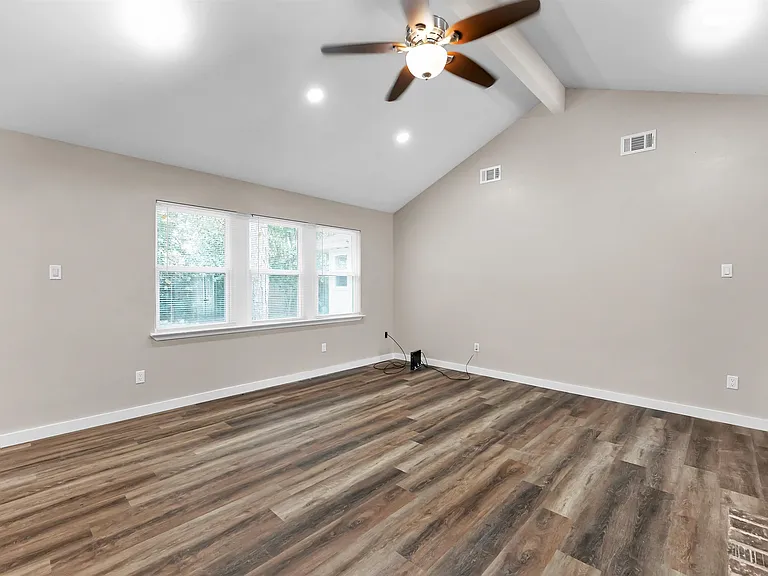 6211 Coachgate Dr — Photo 20