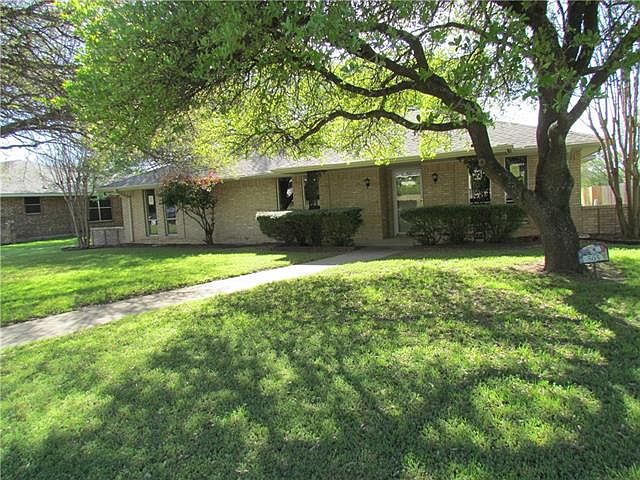 1st image of 505 Buckingham Pl