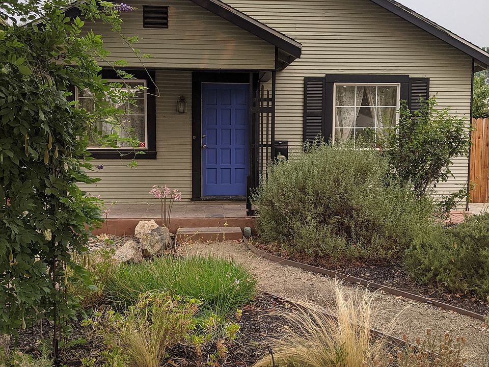 1st image of 3909 65th St