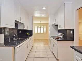 321 N Palm Dr APT 4, Beverly Hills, CA 90210