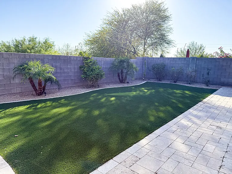 1829 W Spur Dr — Photo 13
