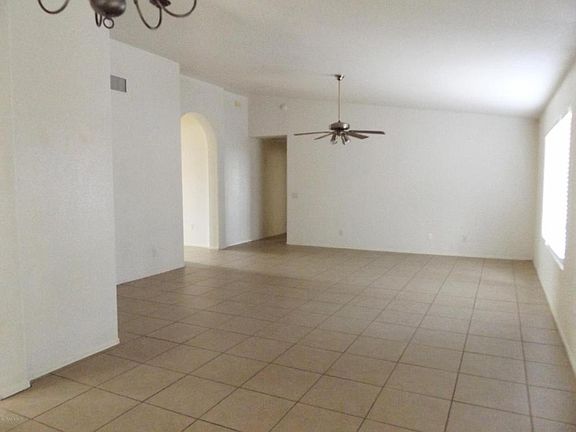 4th image of 3722 Via Del Trinidad