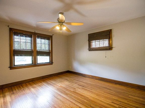 3rd image of 1125 Northwest Blvd #1125