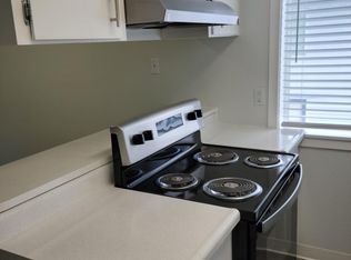 Kent Riviera, Kent, WA 98031