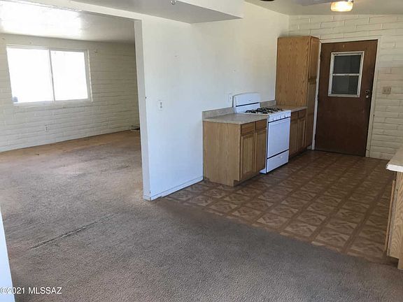 5th image of 5530 S Irving Dr