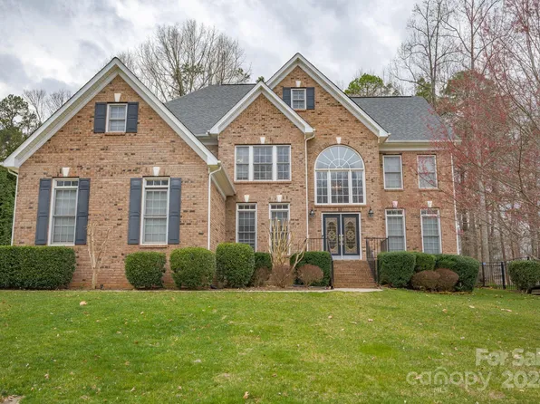 247 Forest Walk Way, Mooresville, NC 28115