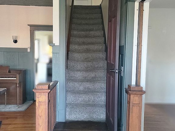 2nd image of 119 South St