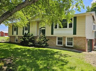 745 Stracks Dam Rd, Myerstown, PA 17067