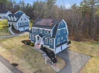 5 Locke Hill Ln, Amesbury, MA 01913