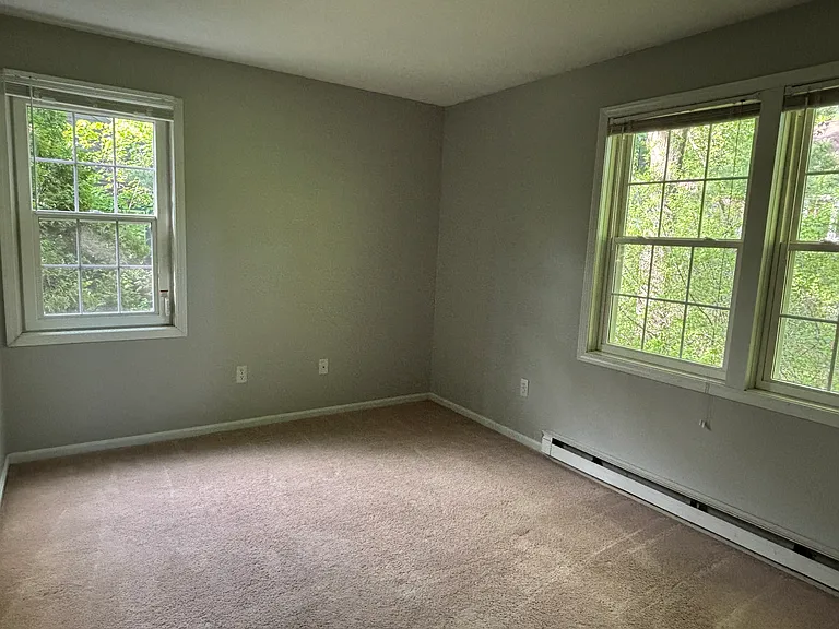 243 Twin Oaks Ter — Photo 27