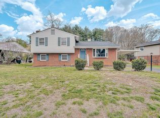 3138 Galloway Dr, Roanoke, VA 24018