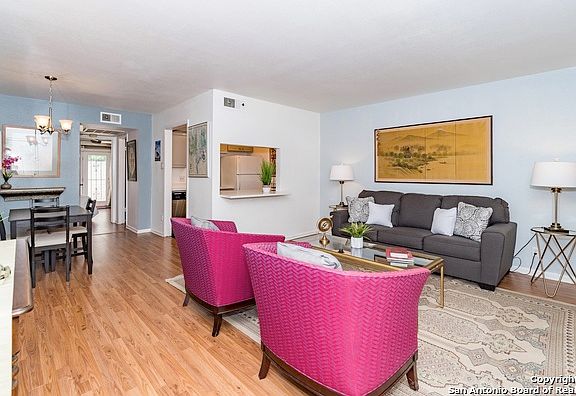 3rd image of 8401 N New Braunfels Ave APT 101A