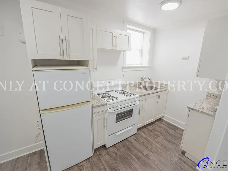 East Cliff — Photo 40
