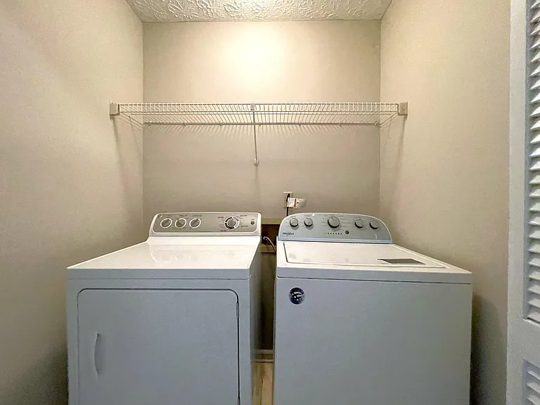 4002 Elm St — Photo 11