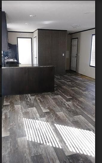 2nd image of 669 Walnut St