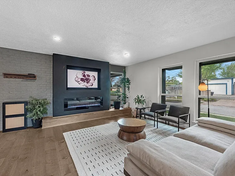 5041 Nina Lee Ln — Photo 8