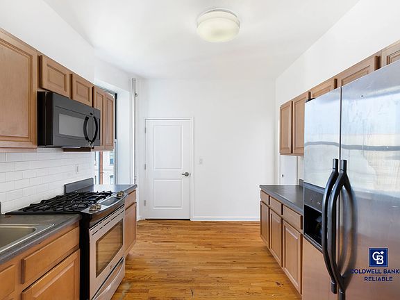 5th image of 241 W 111th St APT 61
