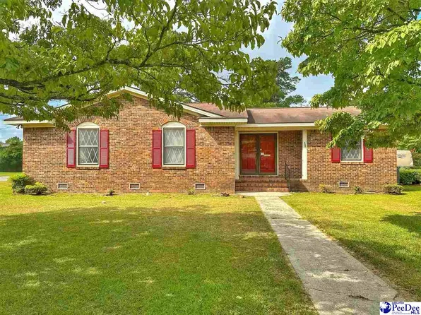 910 E Madison St, Dillon, SC 29536