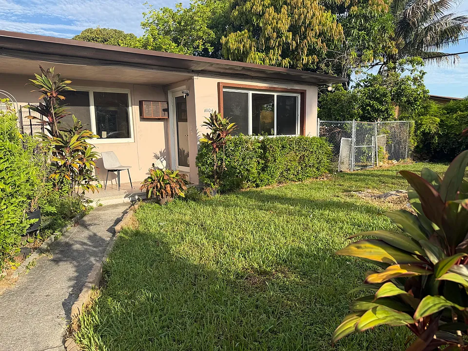 11102 NW 11th Ave