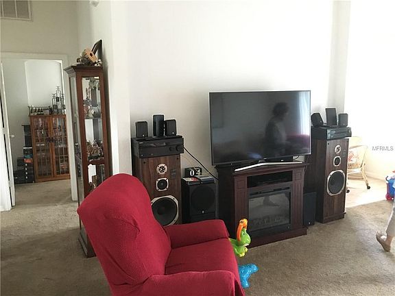4th image of 2219 N San Mateo Dr