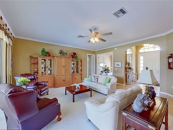 2nd image of 2855 Briarwood Ln