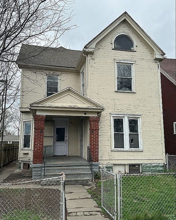 1st image of 27 Lawn St