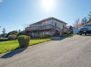 93715 Bay Park Ln, Coos Bay, OR 97420