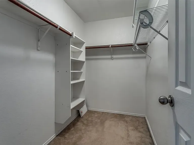 1217 Caroline Dr — Photo 21