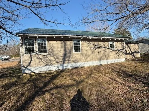 605 W Main St, Vian, OK 74962