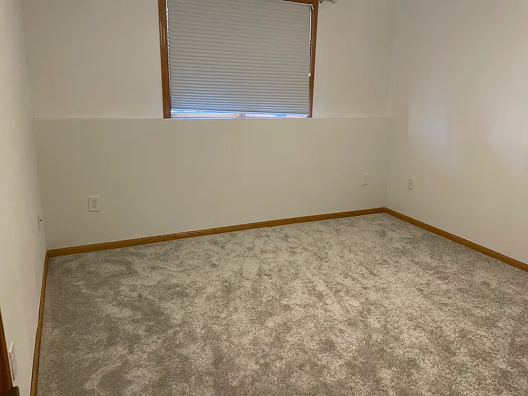 2706 Wheatland Dr S — Photo 14