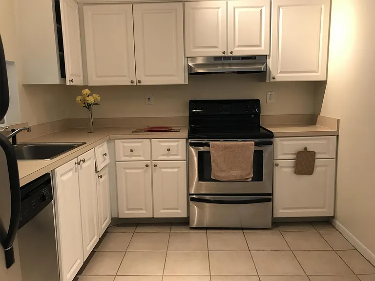 701 N Pine Island Rd #202 — Photo 17