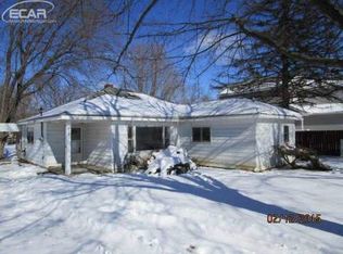 813 Baird St, Holly, MI 48442