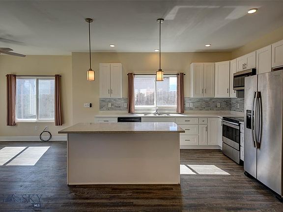 3rd image of 802 N 12th St