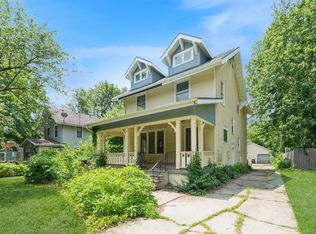 1236 43rd St, Des Moines, IA 50311