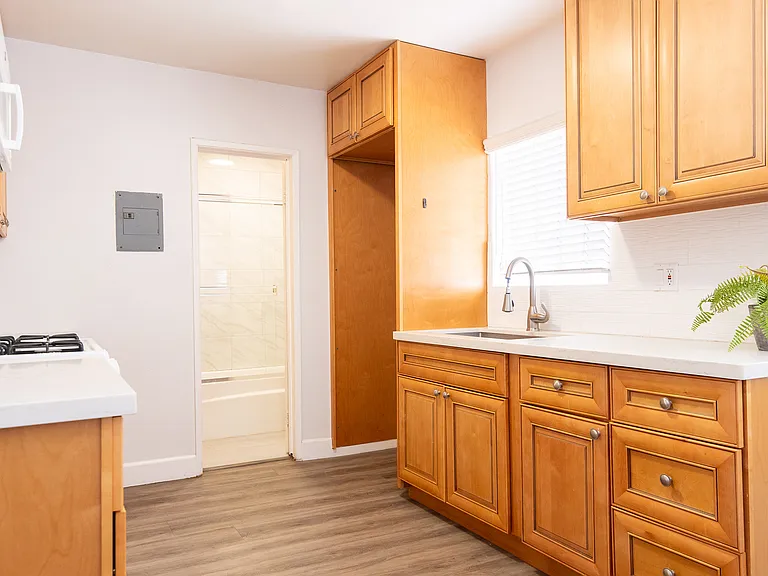 11410 Cedar Ave #A — Photo 6