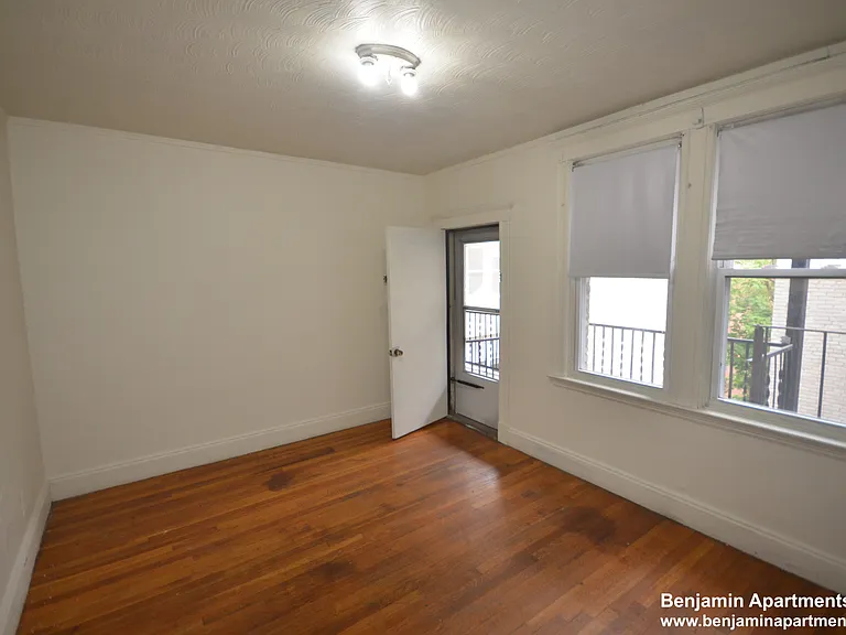 1638 Commonwealth Ave #37 — Photo 3