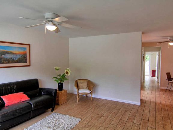 4th image of 1217 Gregory St