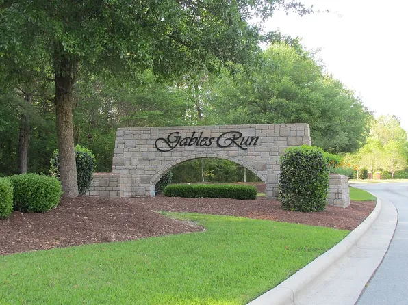 31 Gables Rd, New Bern, NC 28562
