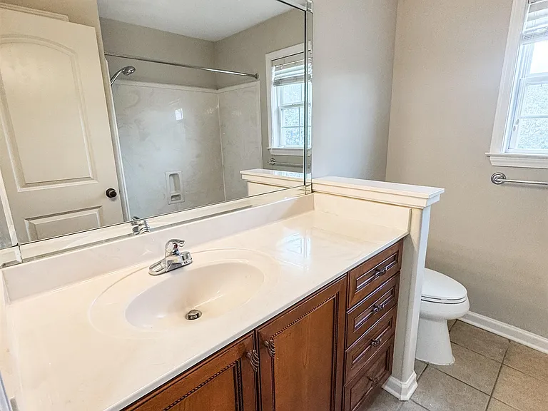 621 Covington Walk Ln S — Photo 14