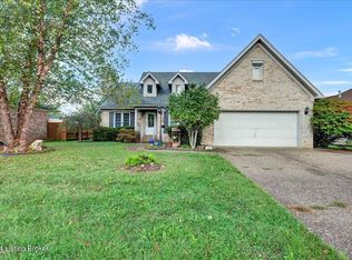 10102 Twilight Dr, Louisville, KY 40272