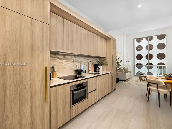 77 SE 5th St Unit 311, Miami, FL 33131