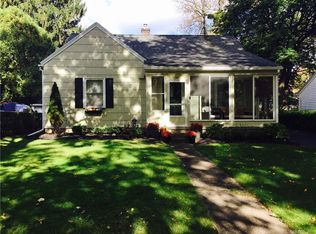 90 Lanark Cres, Rochester, NY 14609