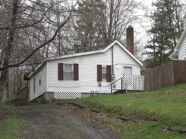 211 Winfield St, Corning, NY 14830