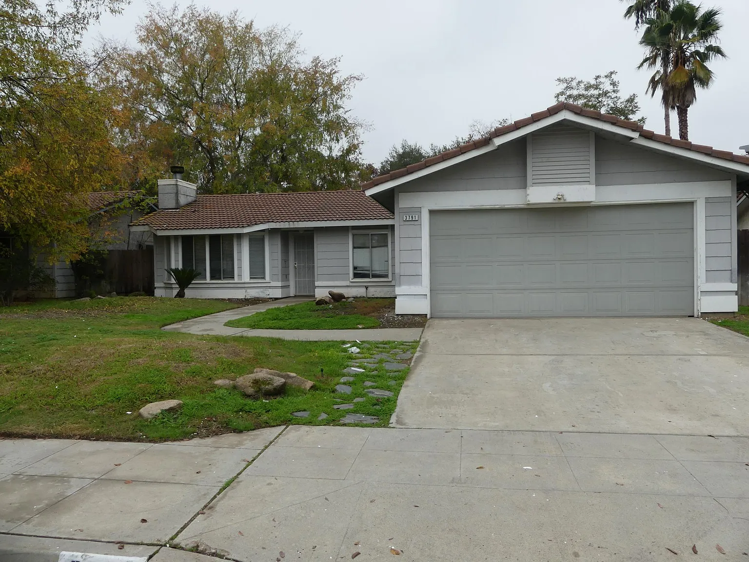 3791 N Cleo Ave photo 1