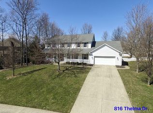 816 Thelma Dr, Wadsworth, OH 44281