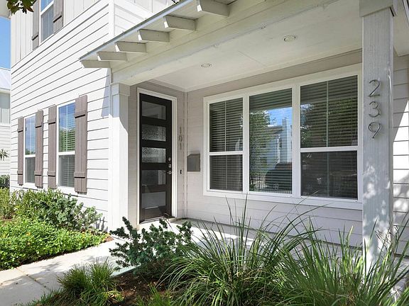 2nd image of 239 Claremont Ave #101