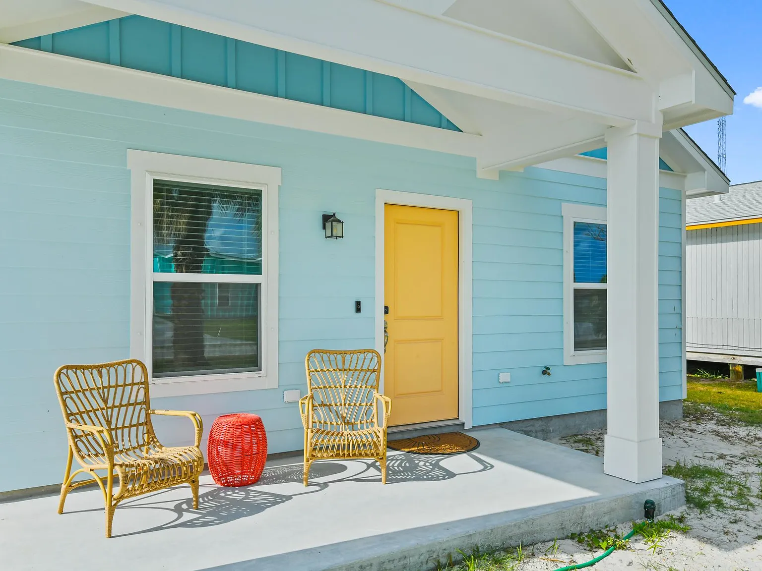 2 bed, 988 sqft, $1,800 — Photo 2
