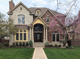 621 S Vine Ave, Park Ridge, IL 60068