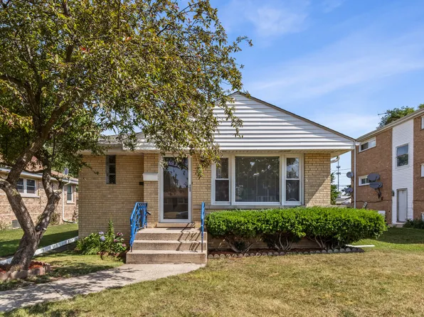 5128 Suffield Ct, Skokie, IL 60077